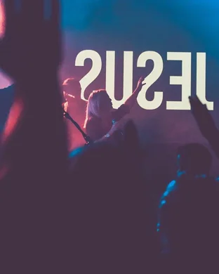 Drew And Ellie Holcomb