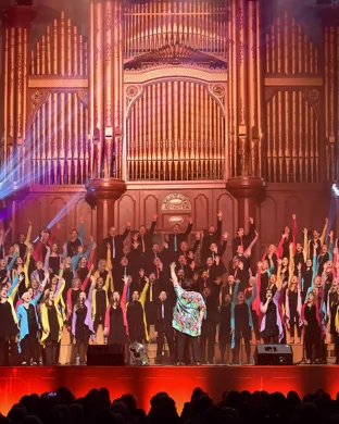 Drew And Ellie Holcomb